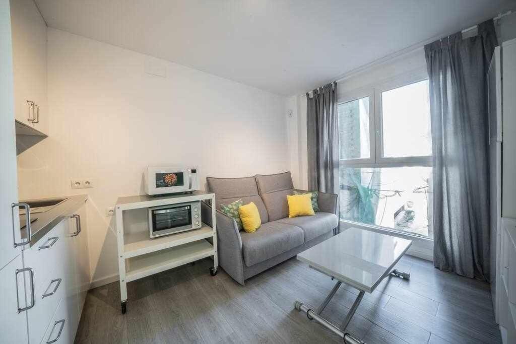 1 Room Atico Pedregalejo มาลากา ภายนอก รูปภาพ